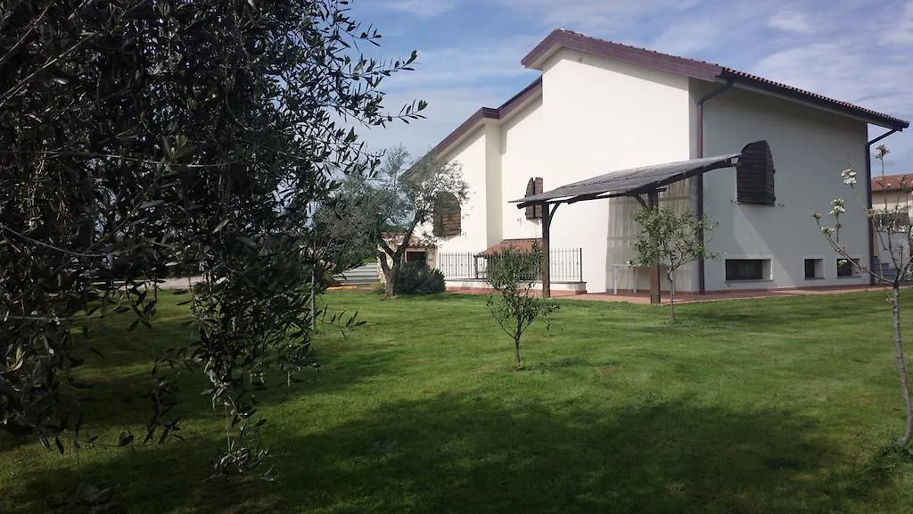 La Valle Dei Peschi Guest House Vada 0*,  Italy