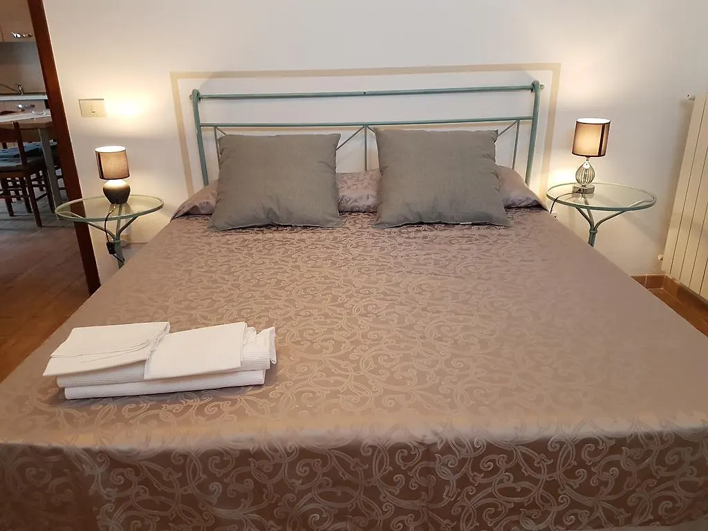 La Valle Dei Peschi Guest House Vada Italy