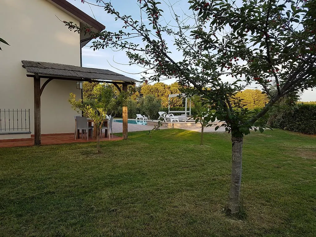 Country house La Valle Dei Peschi Guest House Vada Italy
