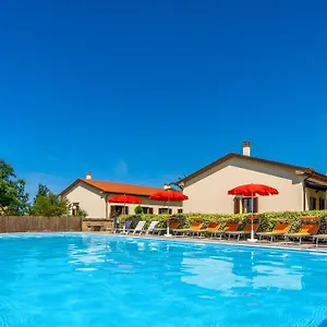 Farma Il Tripesce, Vada